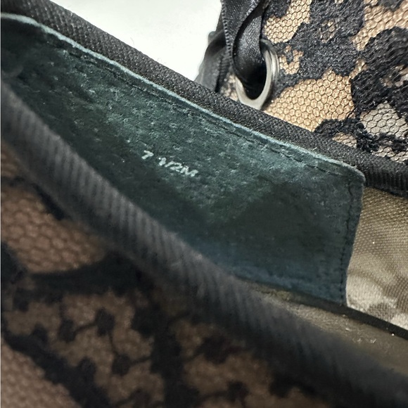 Beverly Feldman Black and Cream Ribbon Lace Up Bootie Pump Heels Size 7.5 Y2K - Picture 4 of 12